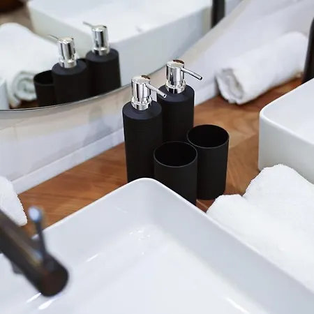 Lots Of Space Near The Presidential Palace Διαμέρισμα Μπρατισλάβα