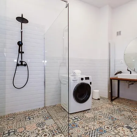 Apartment Lots Of Space Near The Presidential Palace Bratislava