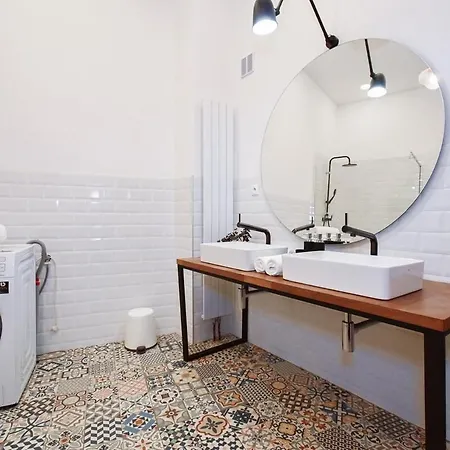 Lots Of Space Near The Presidential Palace Apartment Bratislava