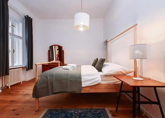 Apartment Lots Of Space Near The Presidential Palace