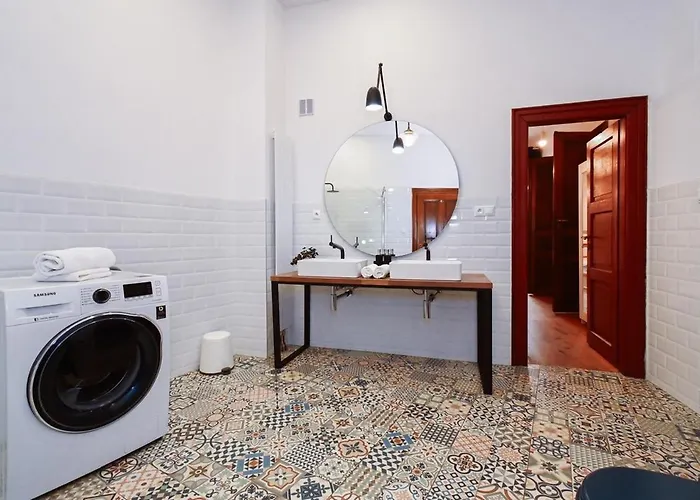 Lots Of Space Near The Presidential Palace Apartment Bratislava