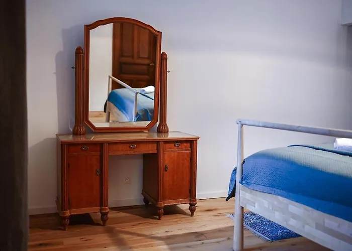 Lots Of Space Near The Presidential Palace *