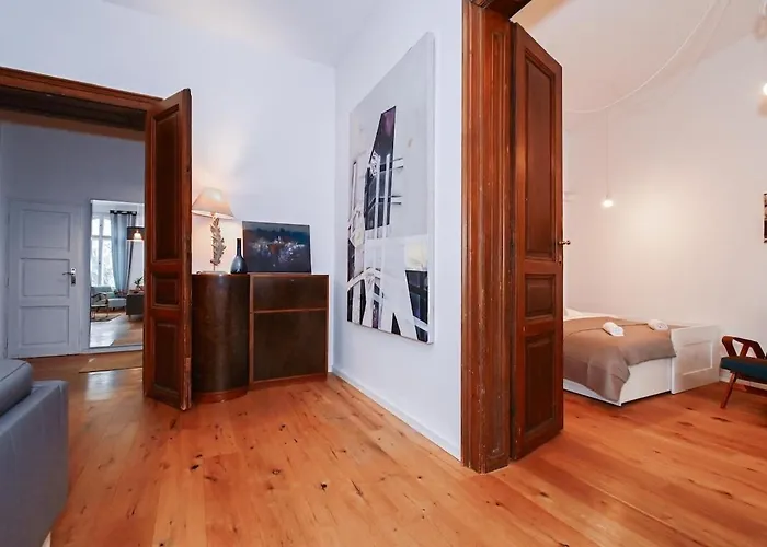 Lots Of Space Near The Presidential Palace Appartement